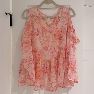 New with tags! Flowy floral cold shoulder top